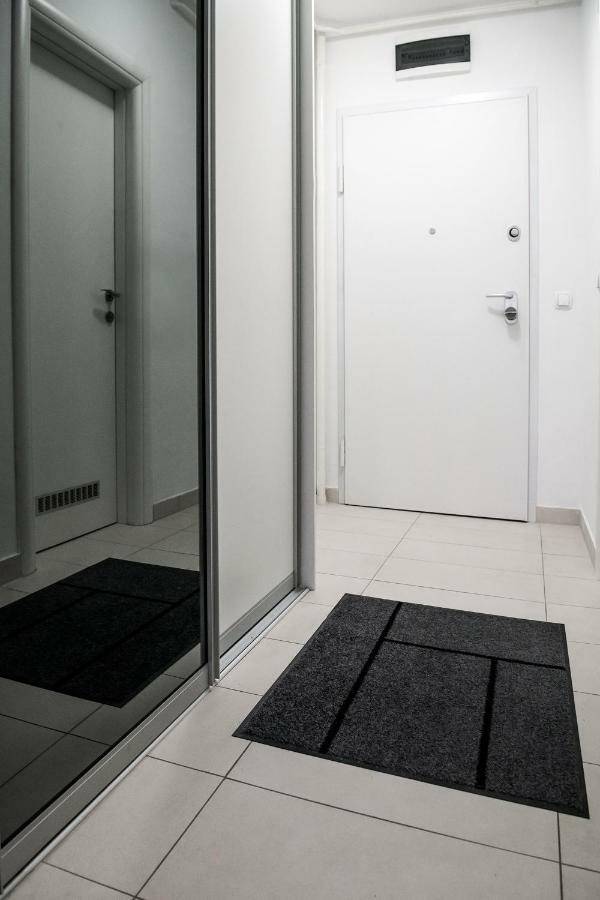 Flexible Selfcheckins 7 - Zagreb - Garage - Electric Vehicle Ccharger - Loggia - New - Luxury - Apartments Repinc 7 Extérieur photo
